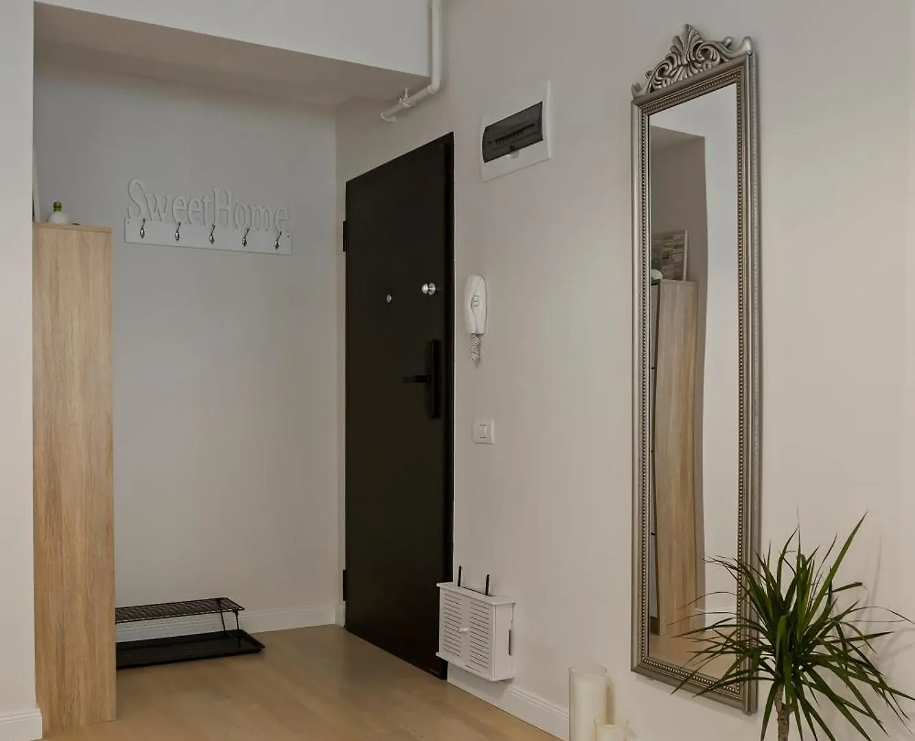 Apartment Happy Home Bucharest