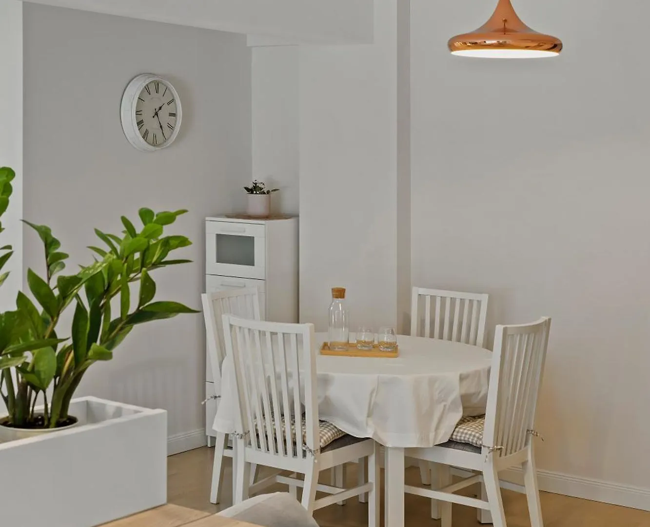 Apartment Happy Home Bucharest